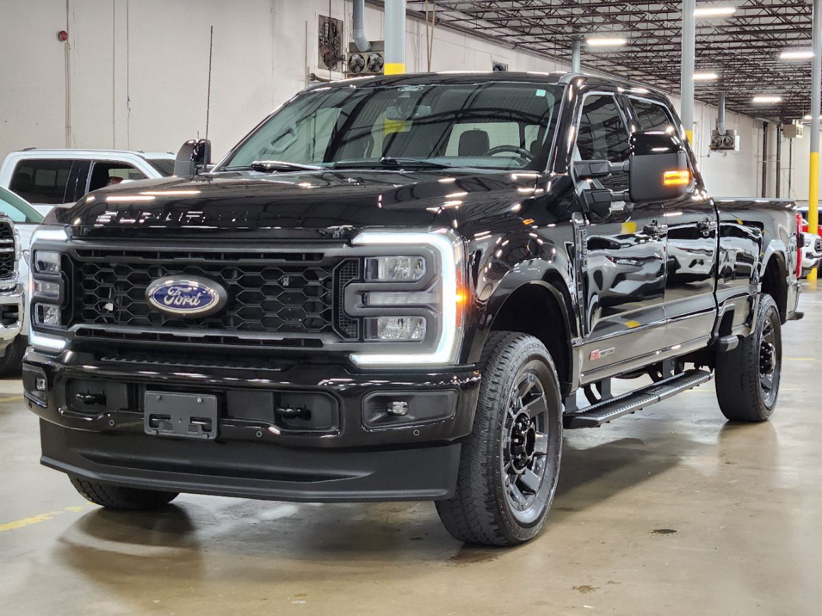 2024 Ford Super Duty F-350 SRW LARIAT